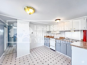 425 Longfellow Blvd in Lakeland, FL - Foto de edificio - Building Photo