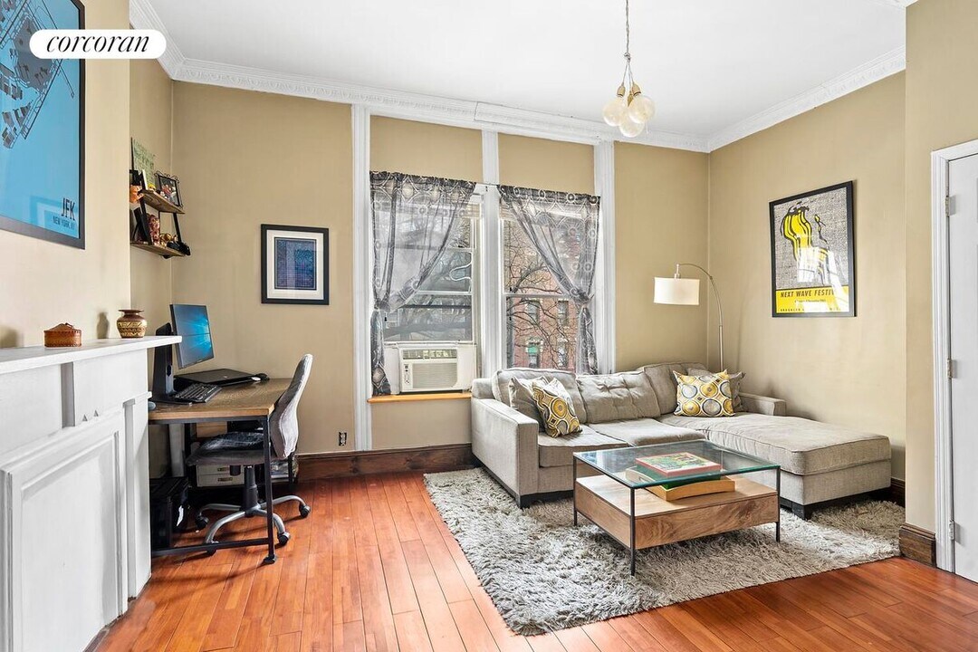 504 W 168th St in New York, NY - Building Photo