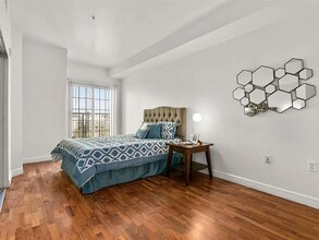 975 Lincoln St, Unit 14F-N in Denver, CO - Foto de edificio - Building Photo