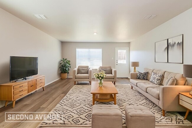 5915 Nyquist Wy in Heartland, TX - Foto de edificio - Building Photo