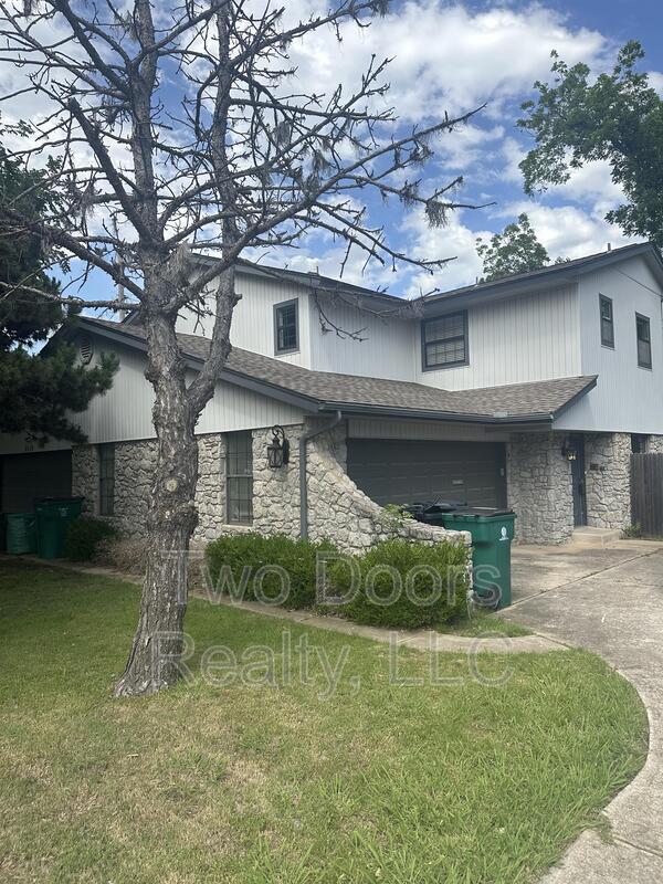 property at 3612 N Drexel Blvd