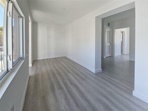 2669 SW 9th St in Miami, FL - Building Photo - Building Photo