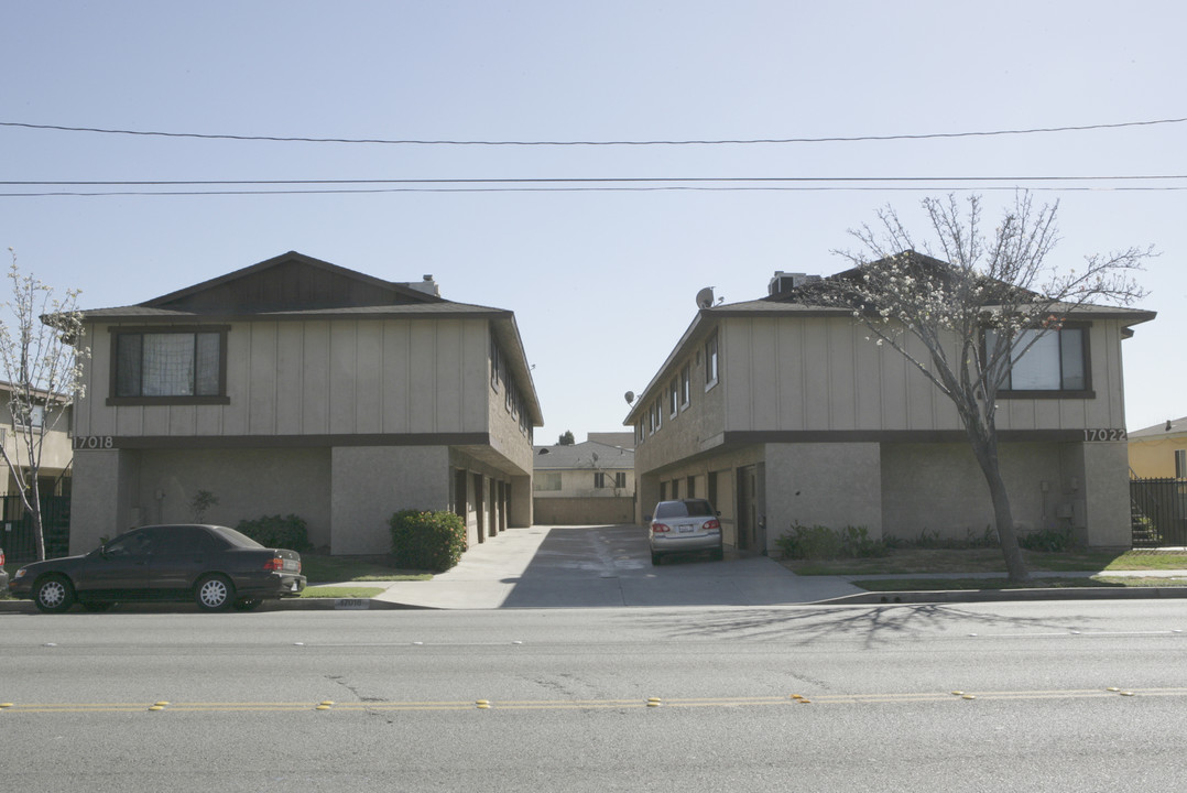 8644-8650 Rose St in Bellflower, CA - Building Photo