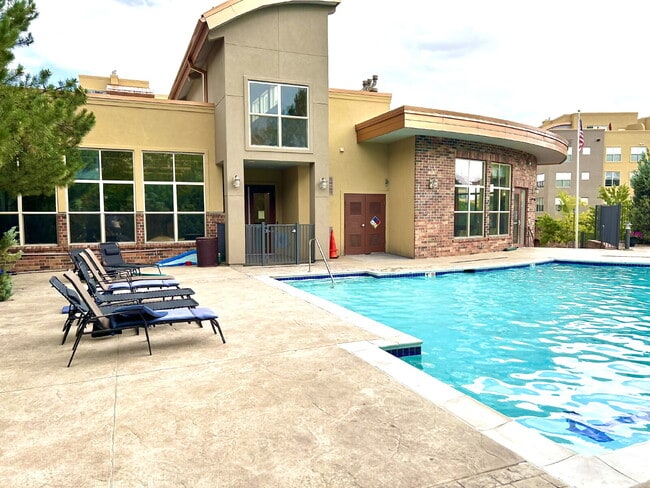 9019 E Panorama Cir in Centennial, CO - Building Photo - Building Photo