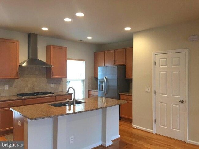 3061 Waterloo Ln in Fairfax, VA - Building Photo - Building Photo