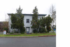 1904 W I St in Merced, CA - Foto de edificio - Building Photo