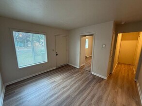 1574 Bellevue St SE in Salem, OR - Building Photo - Building Photo