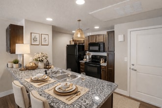 The Beckstead in South Jordan, UT - Foto de edificio - Building Photo