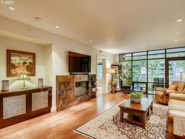 311 NW 12th Ave in Portland, OR - Building Photo - Building Photo