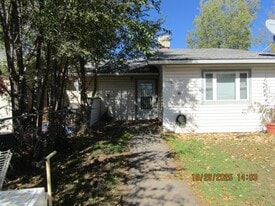 1440 Grand Ave in Silt, CO - Building Photo