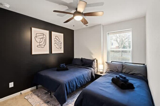 2037 Statesville Ave in Charlotte, NC - Building Photo - Building Photo