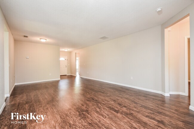 3379 Toluca Terrace in North Port, FL - Building Photo - Building Photo