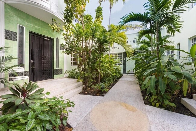 1573 Pennsylvania Ave, Unit 5n in Miami Beach, FL - Building Photo - Building Photo