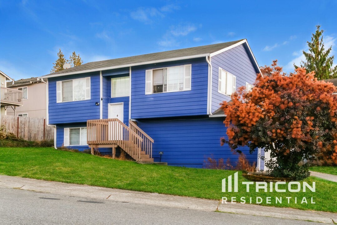 217 81st Dr SE in Lake Stevens, WA - Building Photo