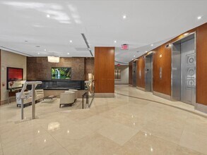 811 4th St NW, Unit 608 in Washington, DC - Building Photo - Building Photo