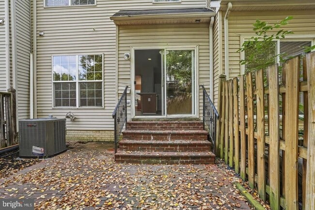 3140 Galaxy Way in Laurel, MD - Building Photo - Building Photo