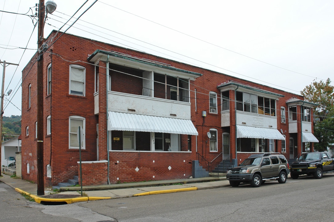 1540 Dixie St in Charleston, WV - Building Photo