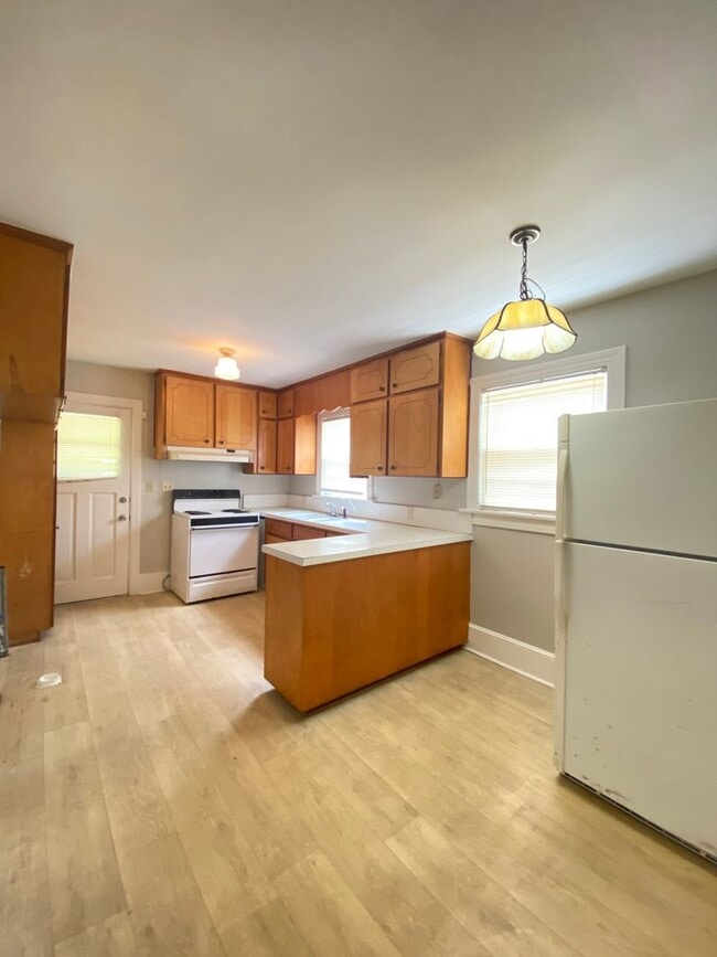 1811 Thomas Ave in Anniston, AL - Building Photo - Building Photo