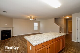 11721 Ragan Elizabeth Ct in Charlotte, NC - Foto de edificio - Building Photo