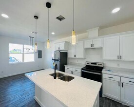 5306 N Crown Point in Pharr, TX - Building Photo - Building Photo