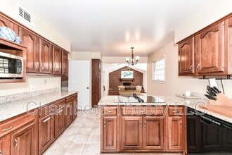 8504 Shadeway Pl in Springfield, VA - Building Photo - Building Photo
