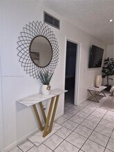 201 180th Dr in Sunny Isles Beach, FL - Building Photo - Building Photo