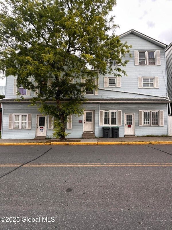 3033-3035 MAIN Street 5