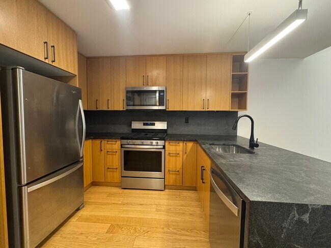 87 Gardner St, Unit 107