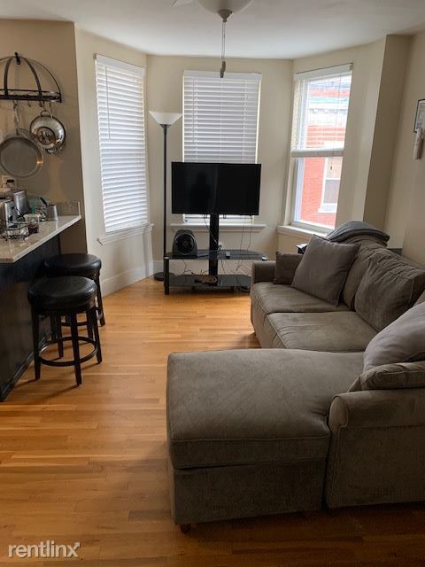 10 Sheafe St-Unit -Apt 8 in Boston, MA - Building Photo