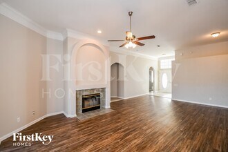 10537 Castlebar Glen Dr S in Jacksonville, FL - Foto de edificio - Building Photo