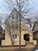 106 Caty Ln, Unit 106 in Charlottesville, VA - Building Photo