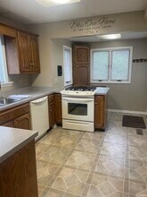 2716 Buena Vista Dr in Fort Wayne, IN - Building Photo - Building Photo