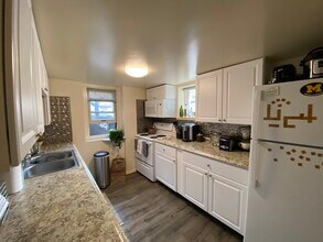 910 S State St, Unit 910 S. State in Ann Arbor, MI - Foto de edificio - Building Photo