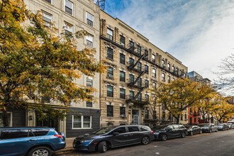 101 S 8th St in Brooklyn, NY - Building Photo - Building Photo