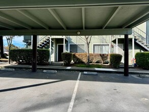 102 Compton Cir, Unit C in San Ramon, CA - Building Photo - Building Photo