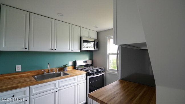 property at 318 16th Ave