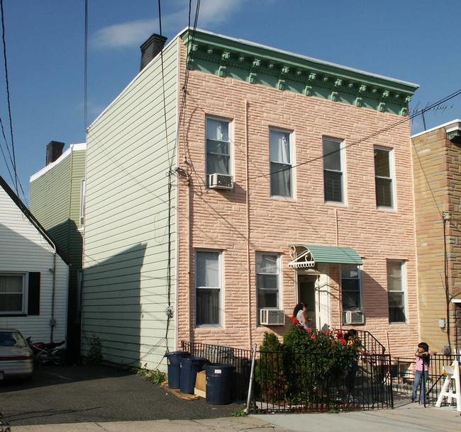 224 69th St in Guttenberg, NJ - Building Photo - Building Photo