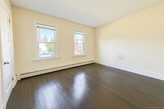 24 Miller St in New Britain, CT - Building Photo - Building Photo