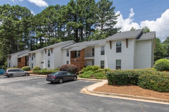The Ivy Brookhaven in Atlanta, GA - Building Photo - Building Photo