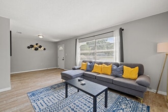 4219 E Henry Ave in Tampa, FL - Building Photo - Building Photo