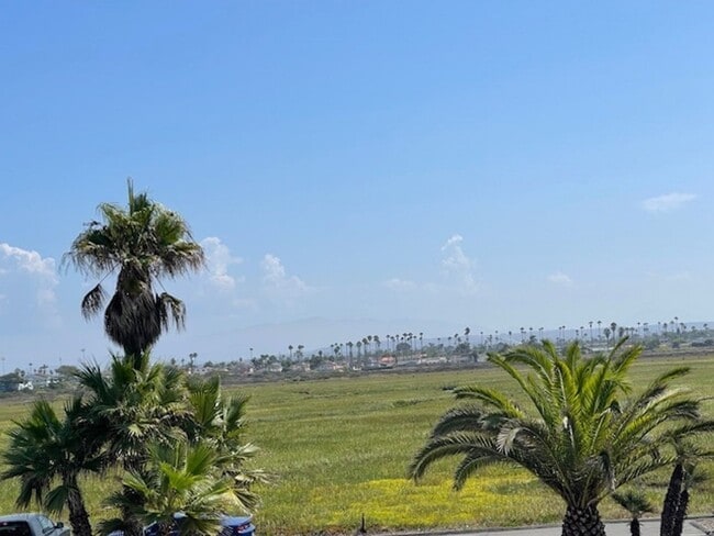1356 Seacoast Dr in Imperial Beach, CA - Building Photo - Building Photo