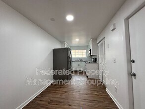 2538 Green Spring Dr in Jacksonville, FL - Foto de edificio - Building Photo