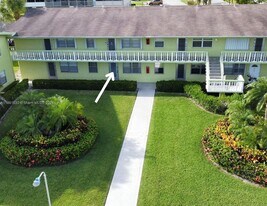 229 Windsor I in West Palm Beach, FL - Building Photo