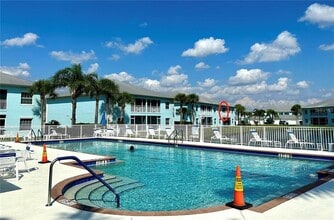5760 Sabal Trace Dr in North Port, FL - Building Photo - Building Photo