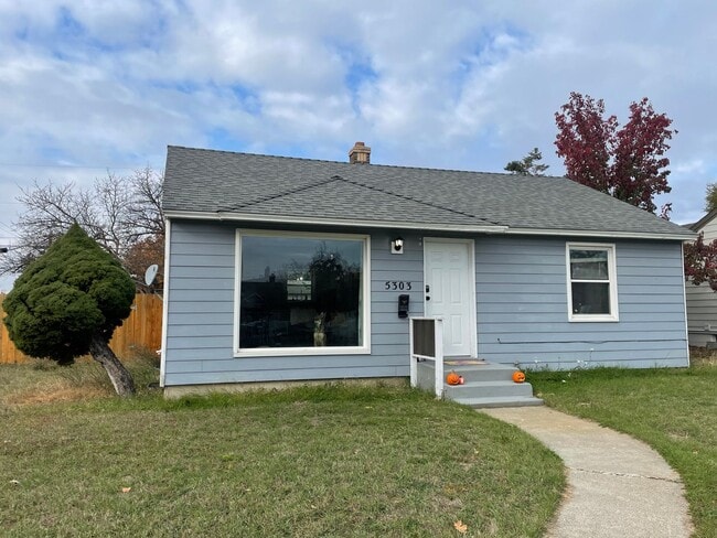 property at 5303 N Adams St