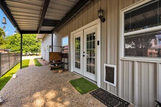 159 Star Ln in Pipe Creek, TX - Foto de edificio - Building Photo