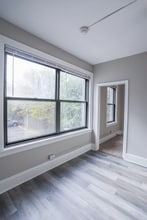 5326 S Cornell Ave in Chicago, IL - Building Photo - Building Photo