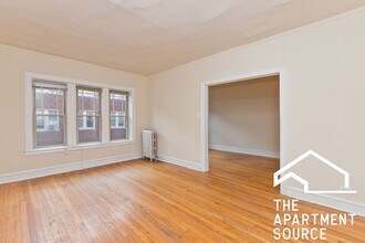 1331 W Touhy Ave, Unit 3N in Chicago, IL - Building Photo - Building Photo
