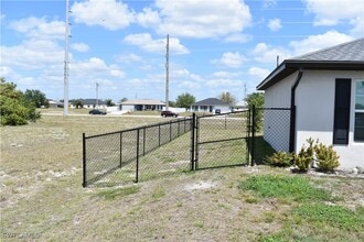 117 NW 23rd Terrace in Cape Coral, FL - Building Photo - Building Photo