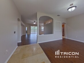 12431 Bristol Commons Cir in Tampa, FL - Building Photo - Building Photo